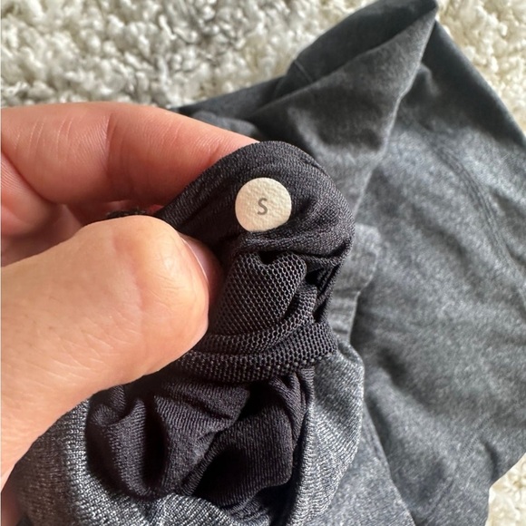 Lululemon Linerless Shorts  11” inseam Dark Grey - Picture 3 of 3